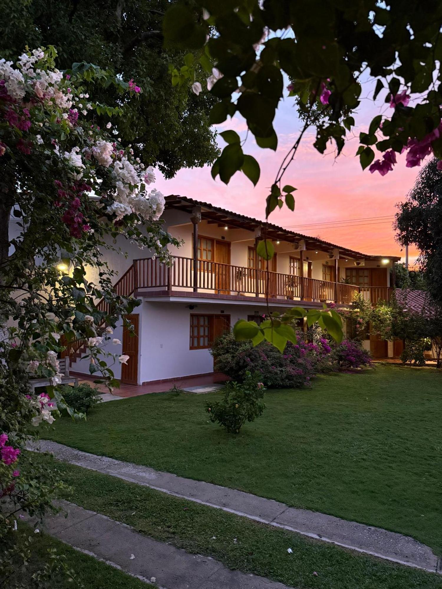 Hotel Jardin Boutique Rodadero 圣玛尔塔 外观 照片